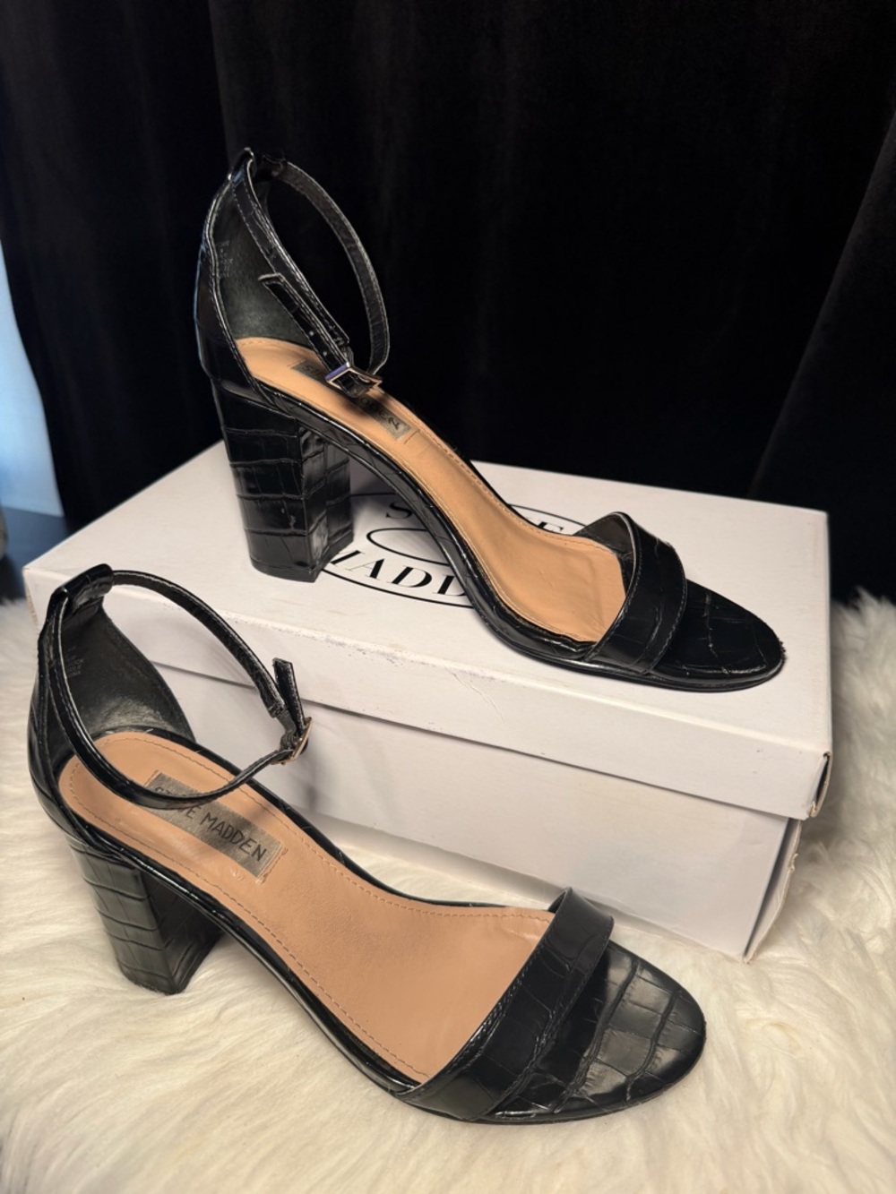 Steve Madden Black Croc-Embossed Ankle Strap Block Heel Sandals - Picture 4 of 11